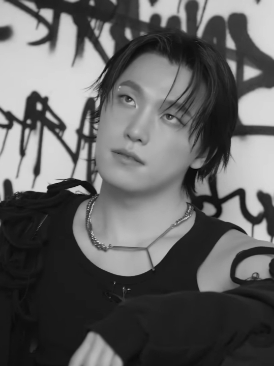 A moment captured by Dino (SEVENTEEN)'s fan