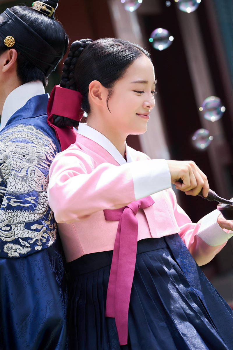 世正的最新照片