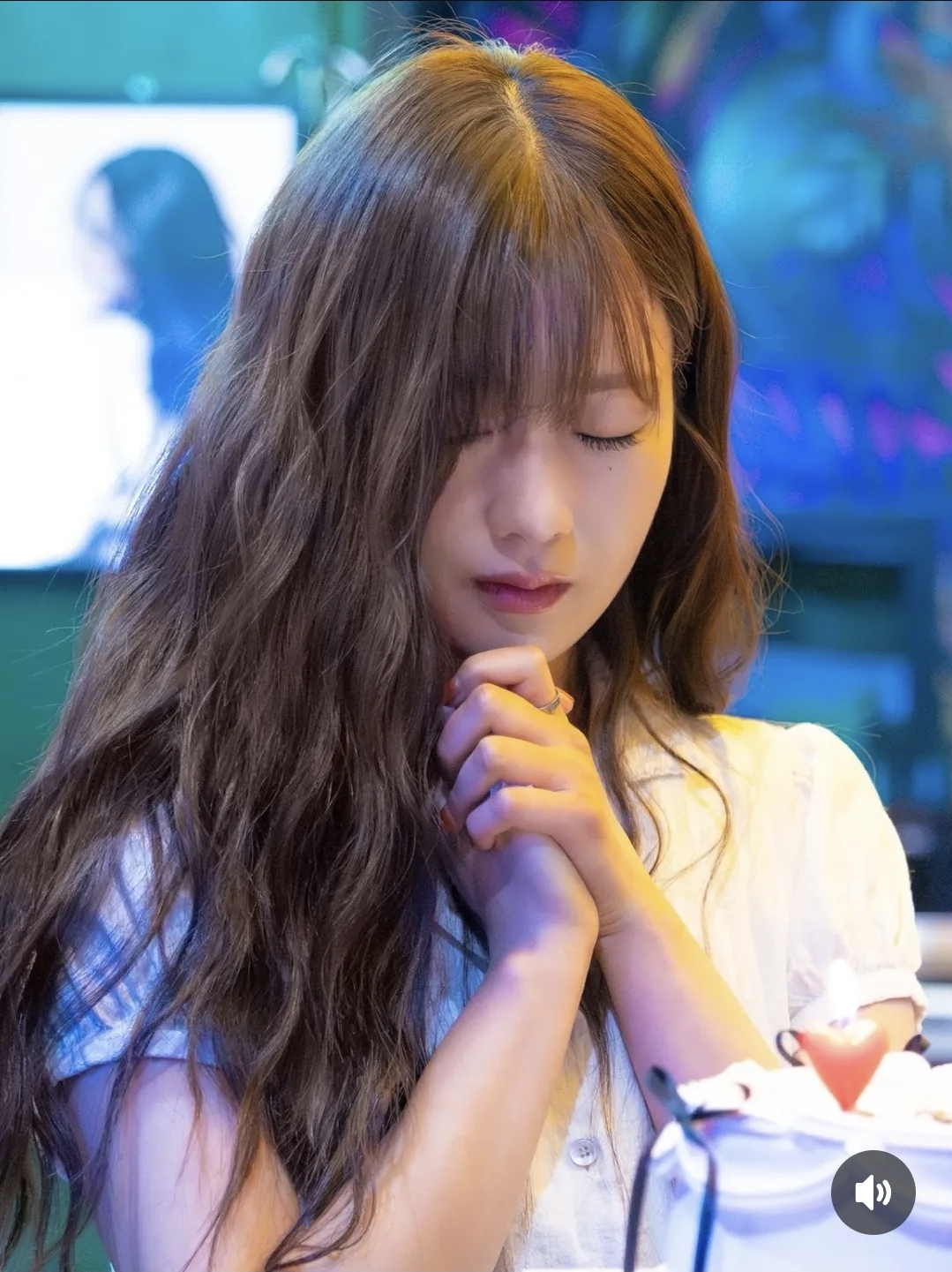 A moment captured by Yoon Bomi (Apink)'s fan