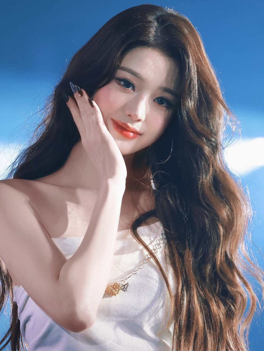 Recent activity shot of Jang Wonyoung (IVE)