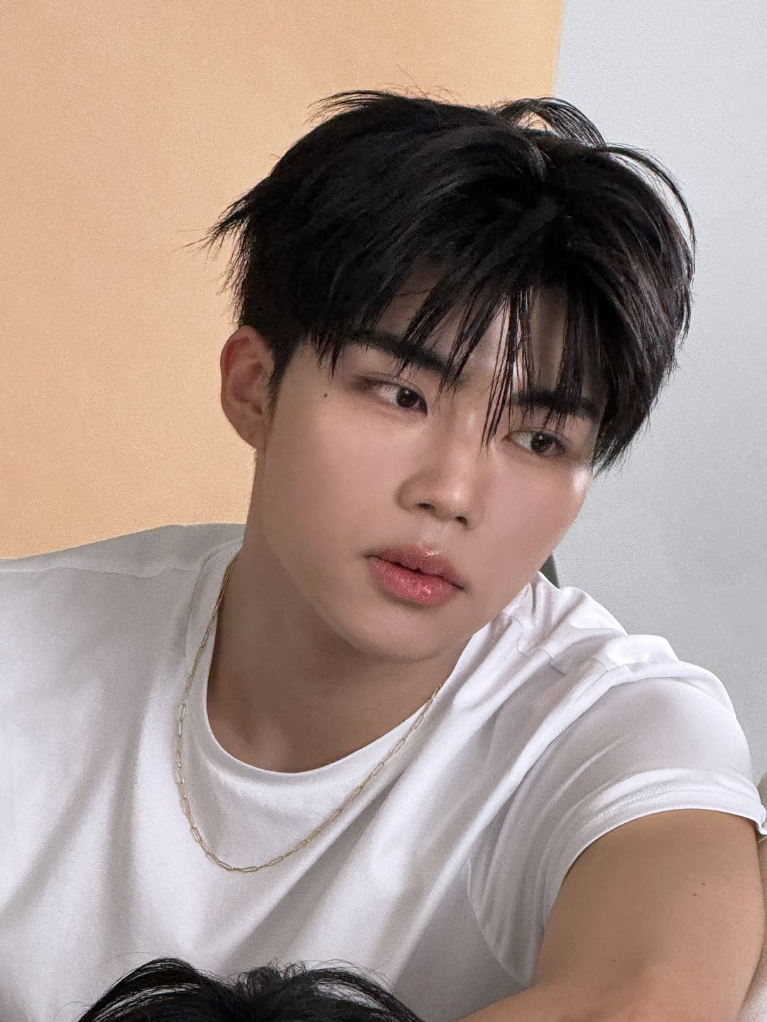 A moment captured by Park Gunwook (ZEROBASEONE)'s fan