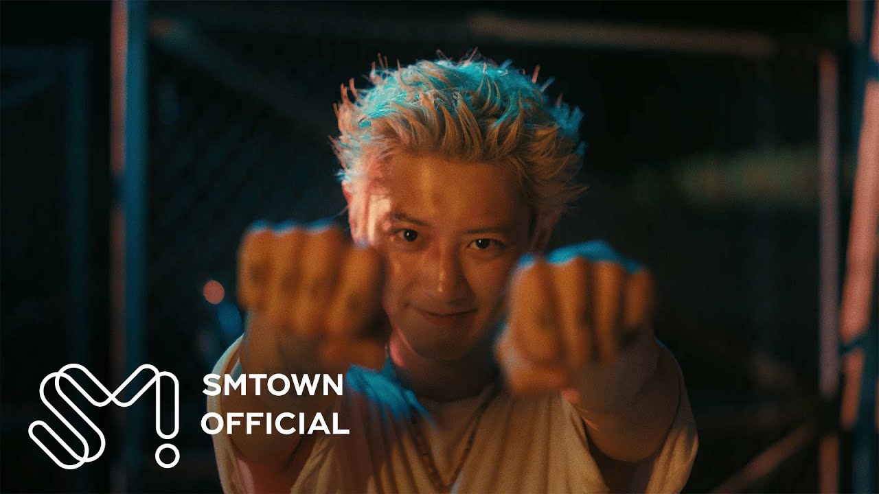 燦烈 (EXO)粉絲拍下的瞬間