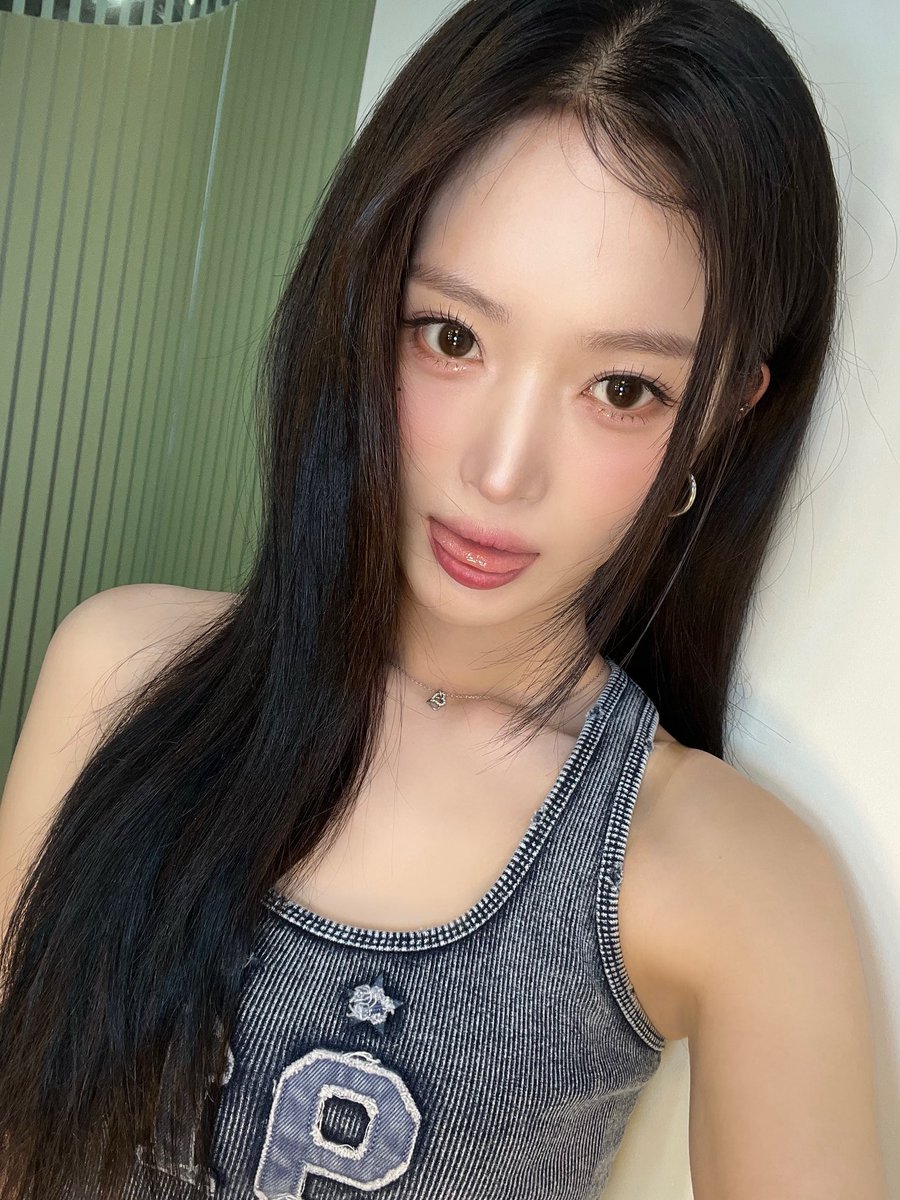 Latest photo of H1-KEY