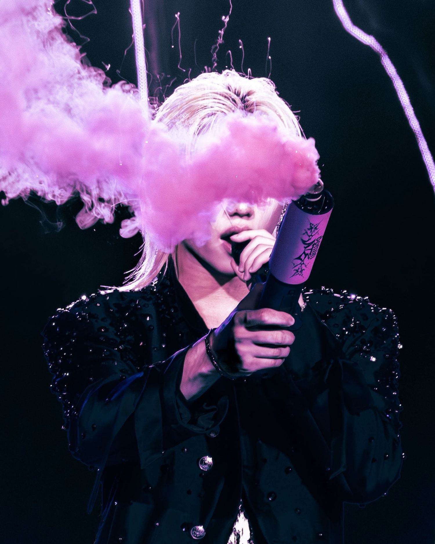 A moment captured by Felix (Stray Kids)'s fan