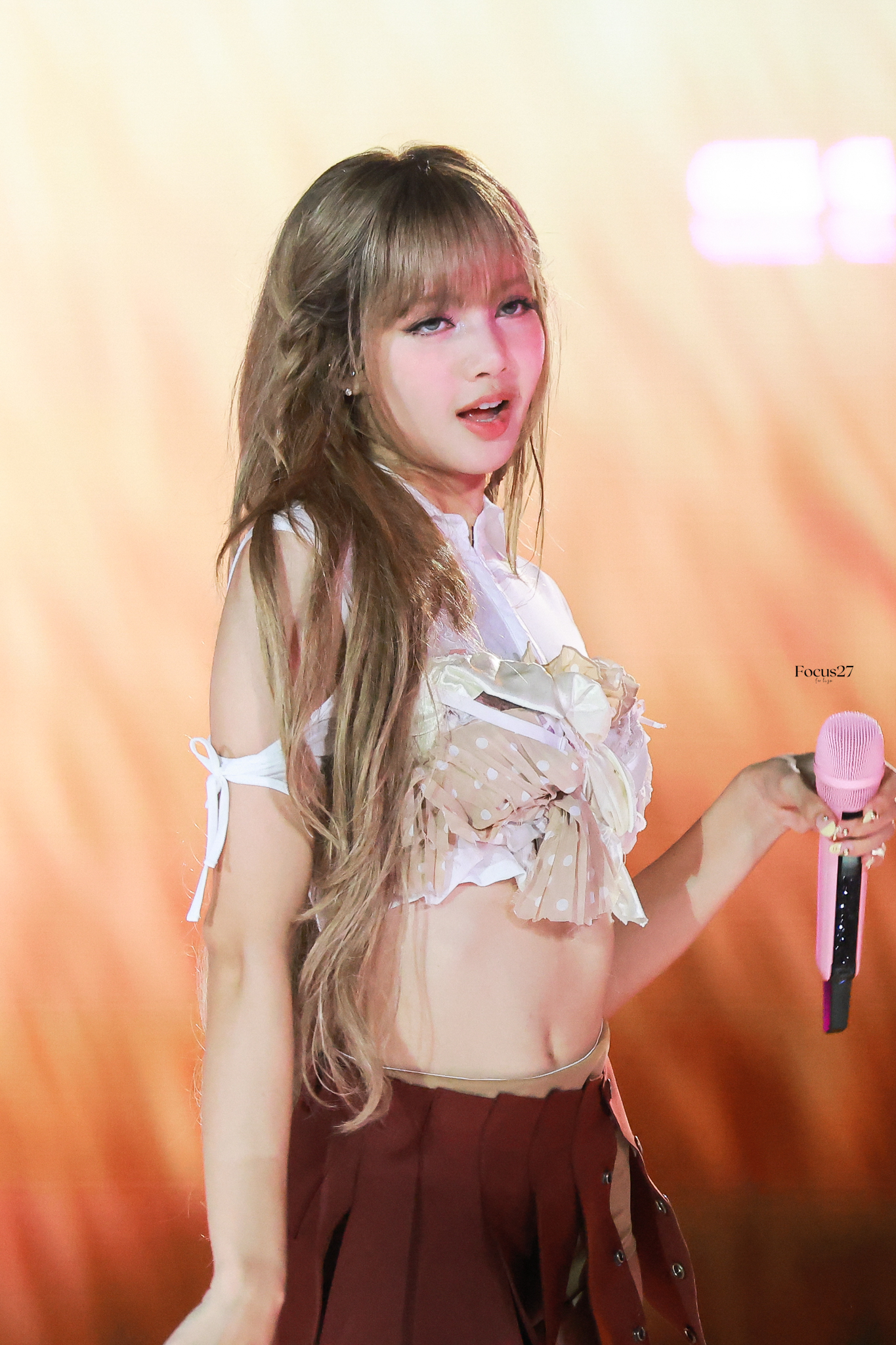 Lisa (BLACKPINK)的幕后花絮