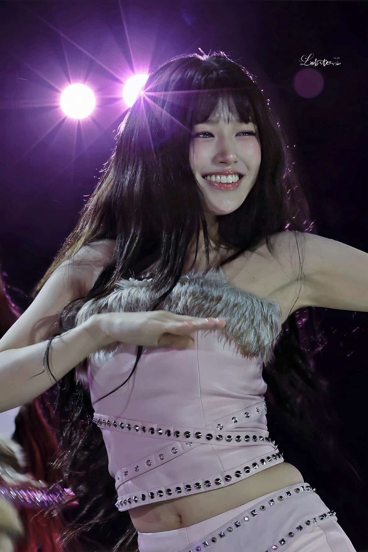 Latest photo of An Yujin (IVE)