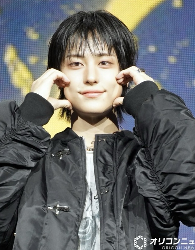 Behind-the-scenes cut of Taki (&TEAM)