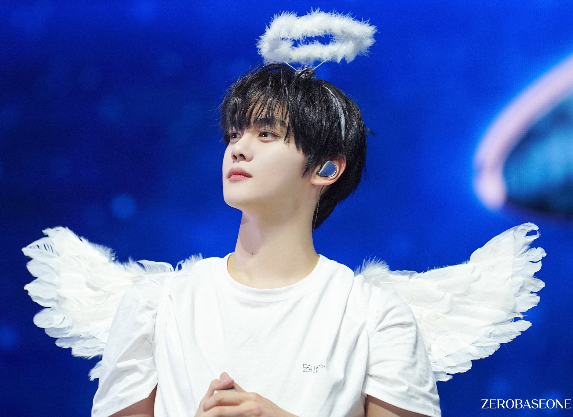 Behind-the-scenes cut of Kim Gyuvin (ZEROBASEONE)