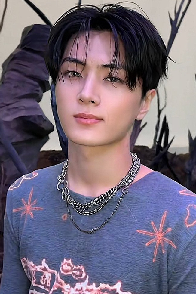 Behind-the-scenes cut of Jay (ENHYPEN)