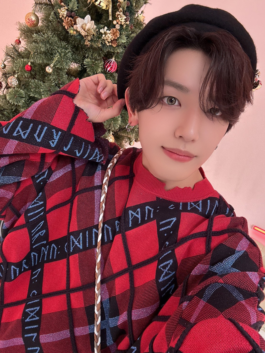 타카츠카 히로무 (INI)의 최신 사진