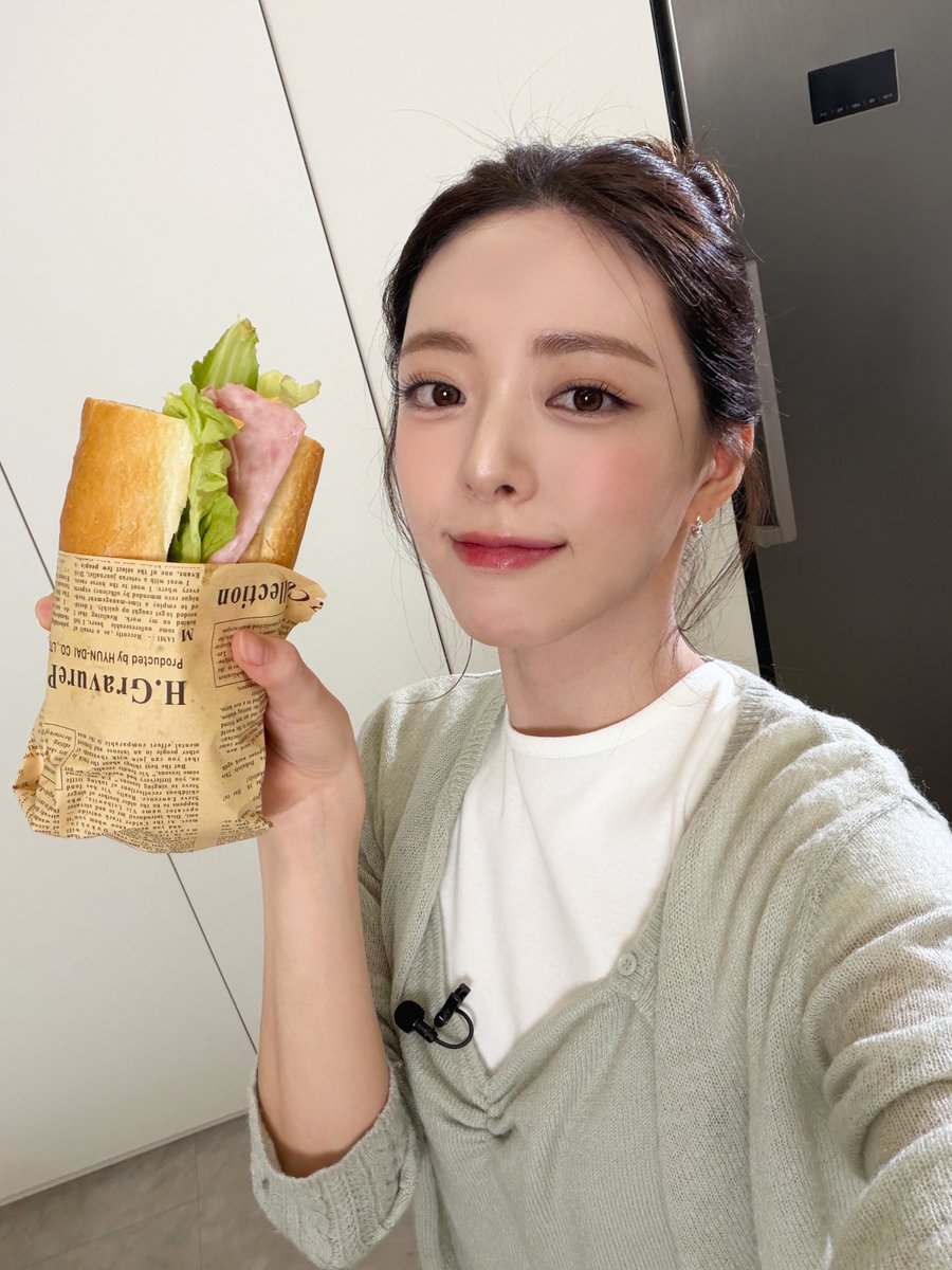 Behind-the-scenes cut of ITZY