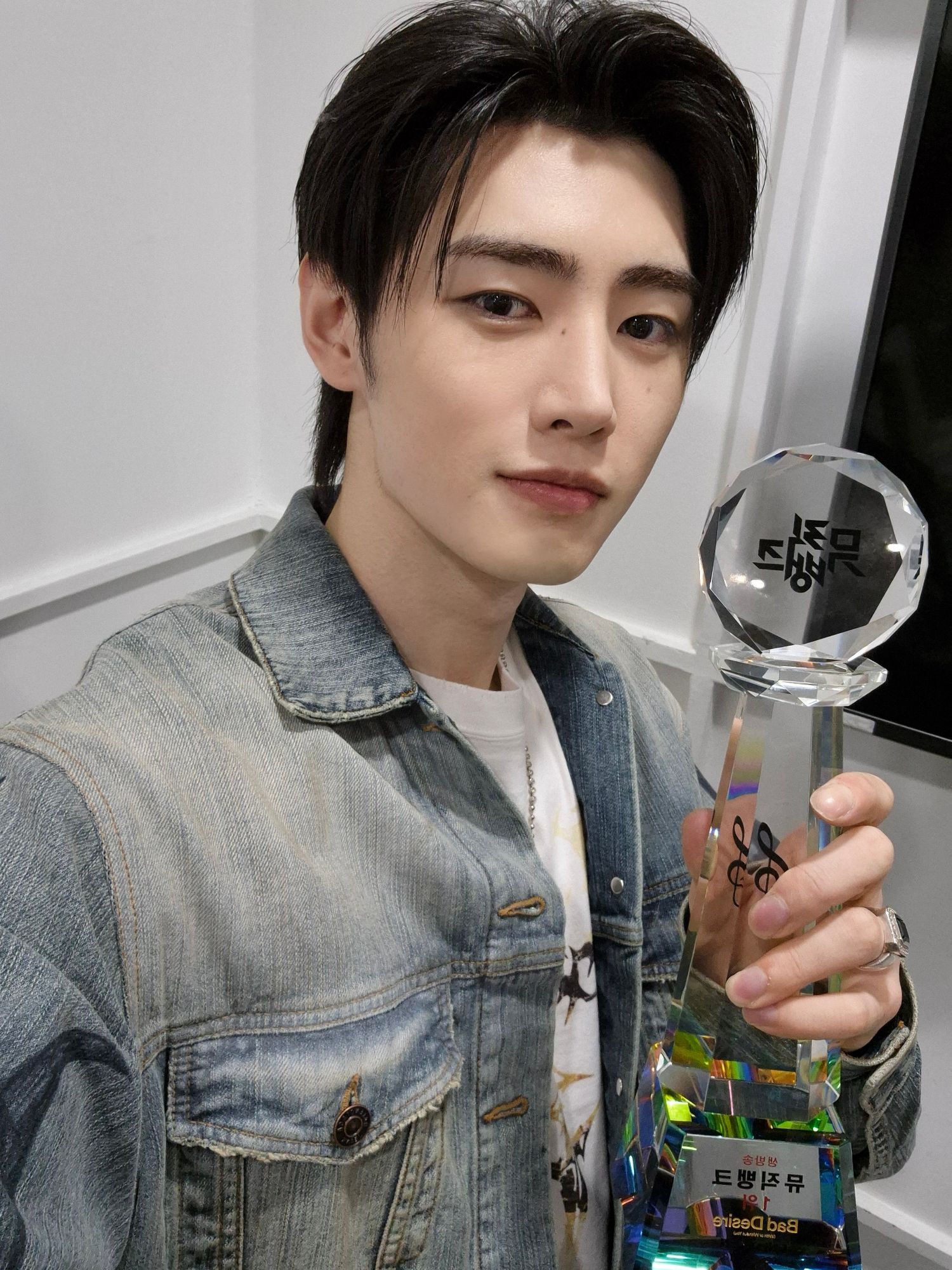 A moment captured by Sunghoon (ENHYPEN)'s fan