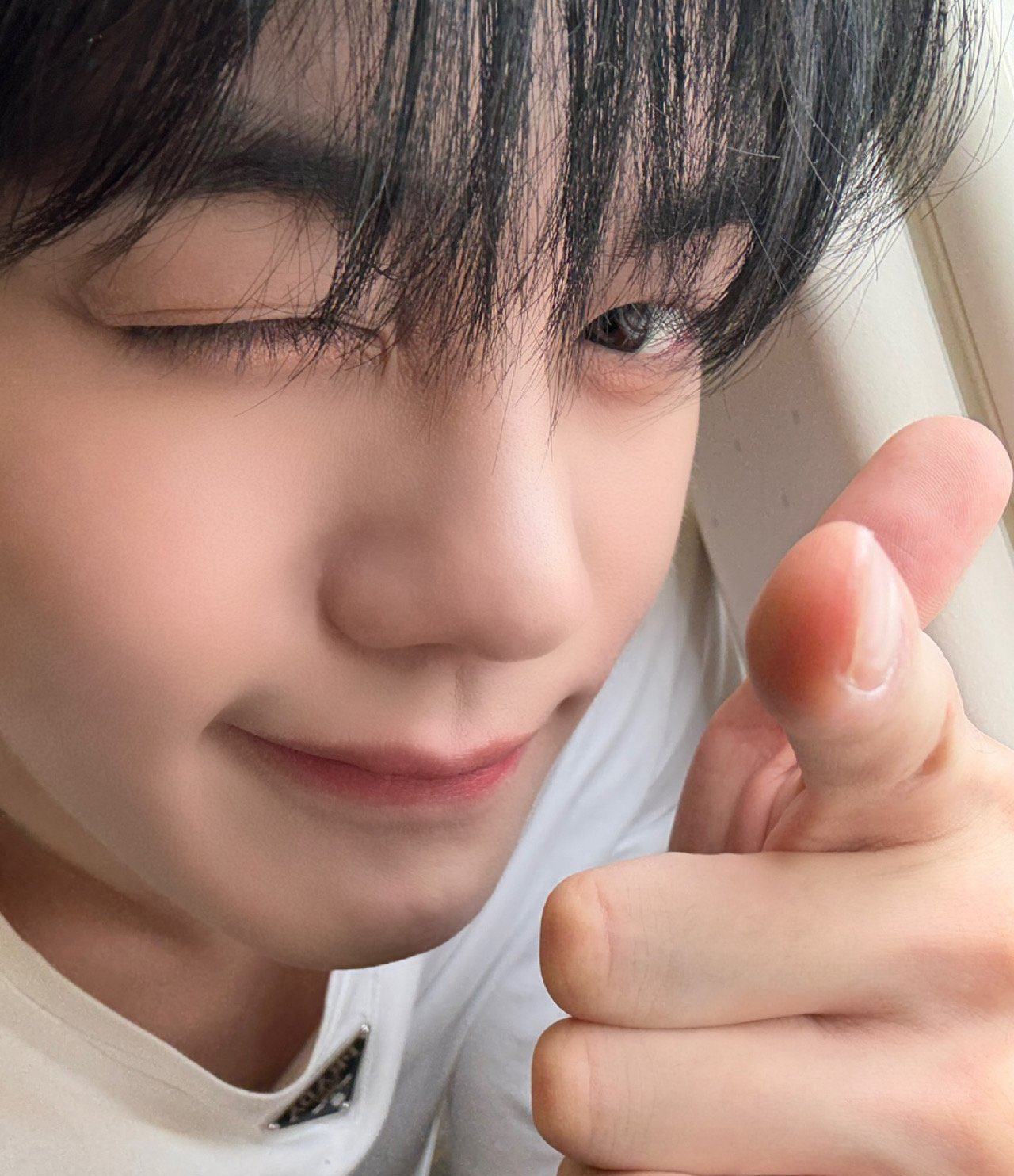 A moment captured by Kim Gyuvin (ZEROBASEONE)'s fan