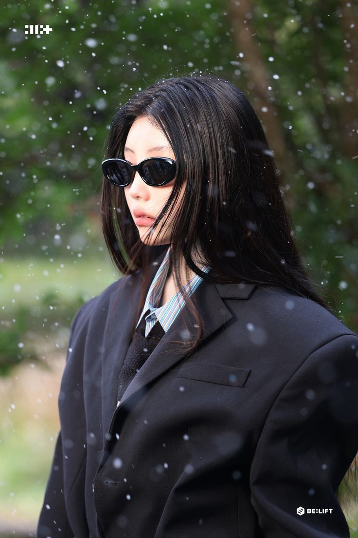 Recent activity shot of Wonhee (ILLIT)