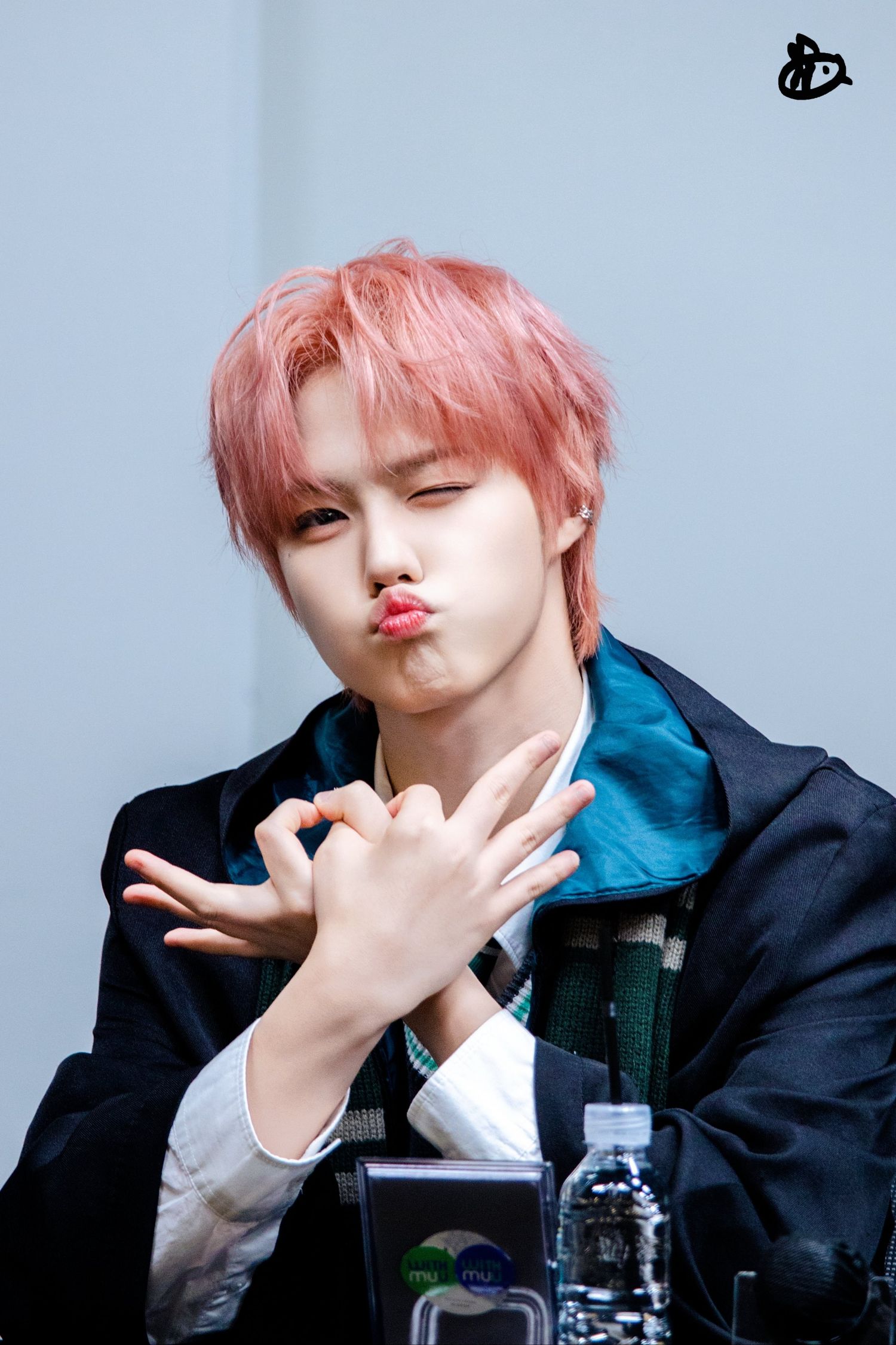 Behind-the-scenes cut of Park Juwon (AHOF)