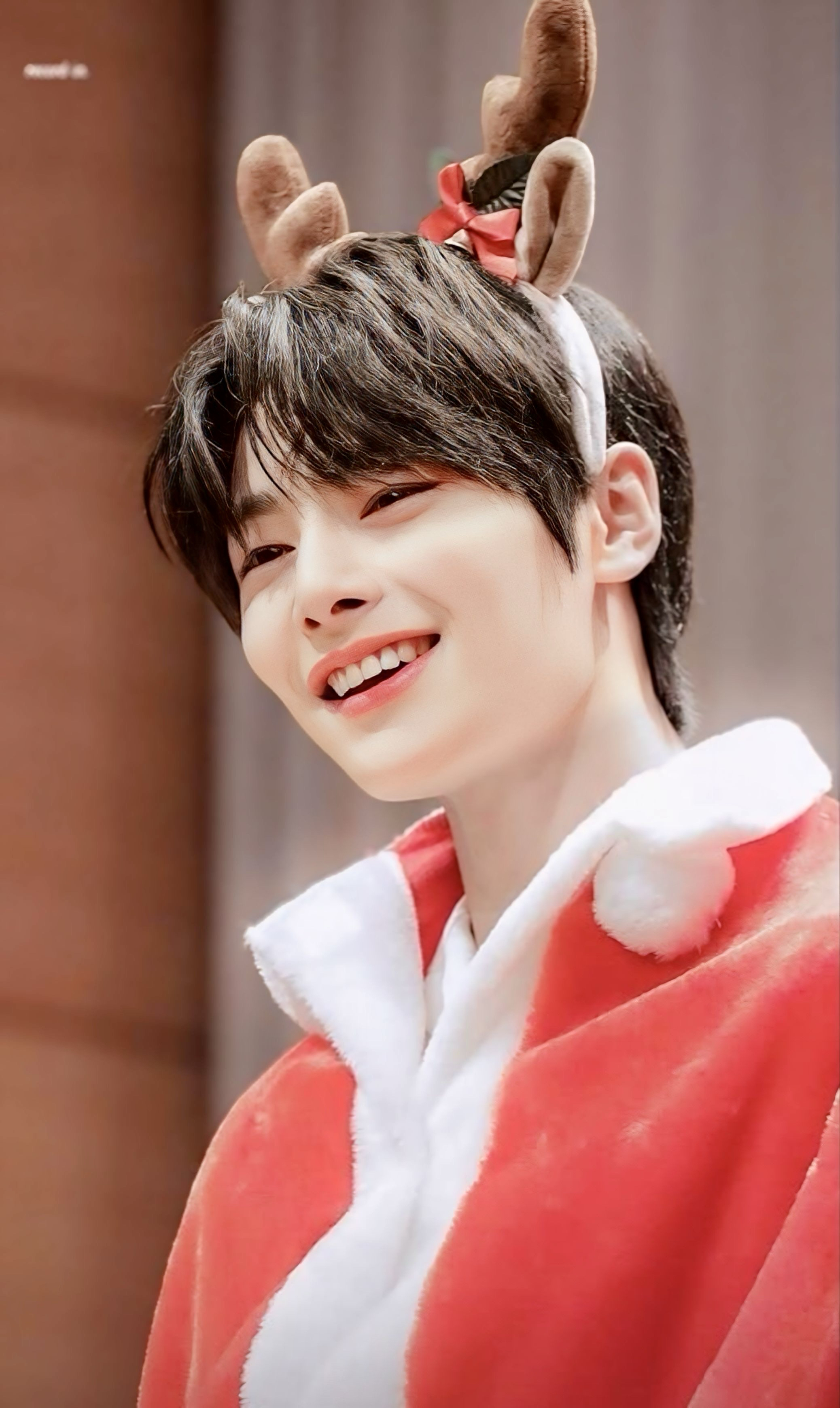 Behind-the-scenes cut of I.N (Stray Kids)