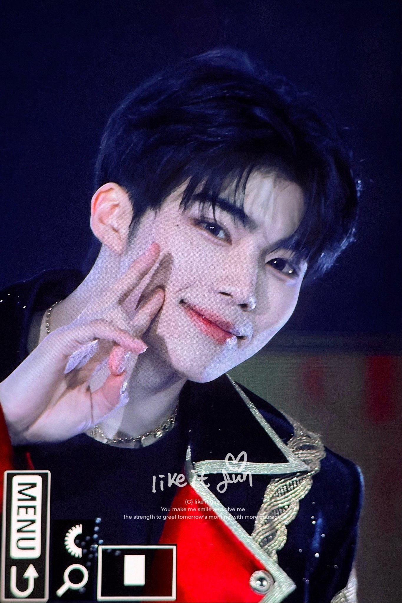 朴干旭 (ZEROBASEONE)粉丝拍下的瞬间