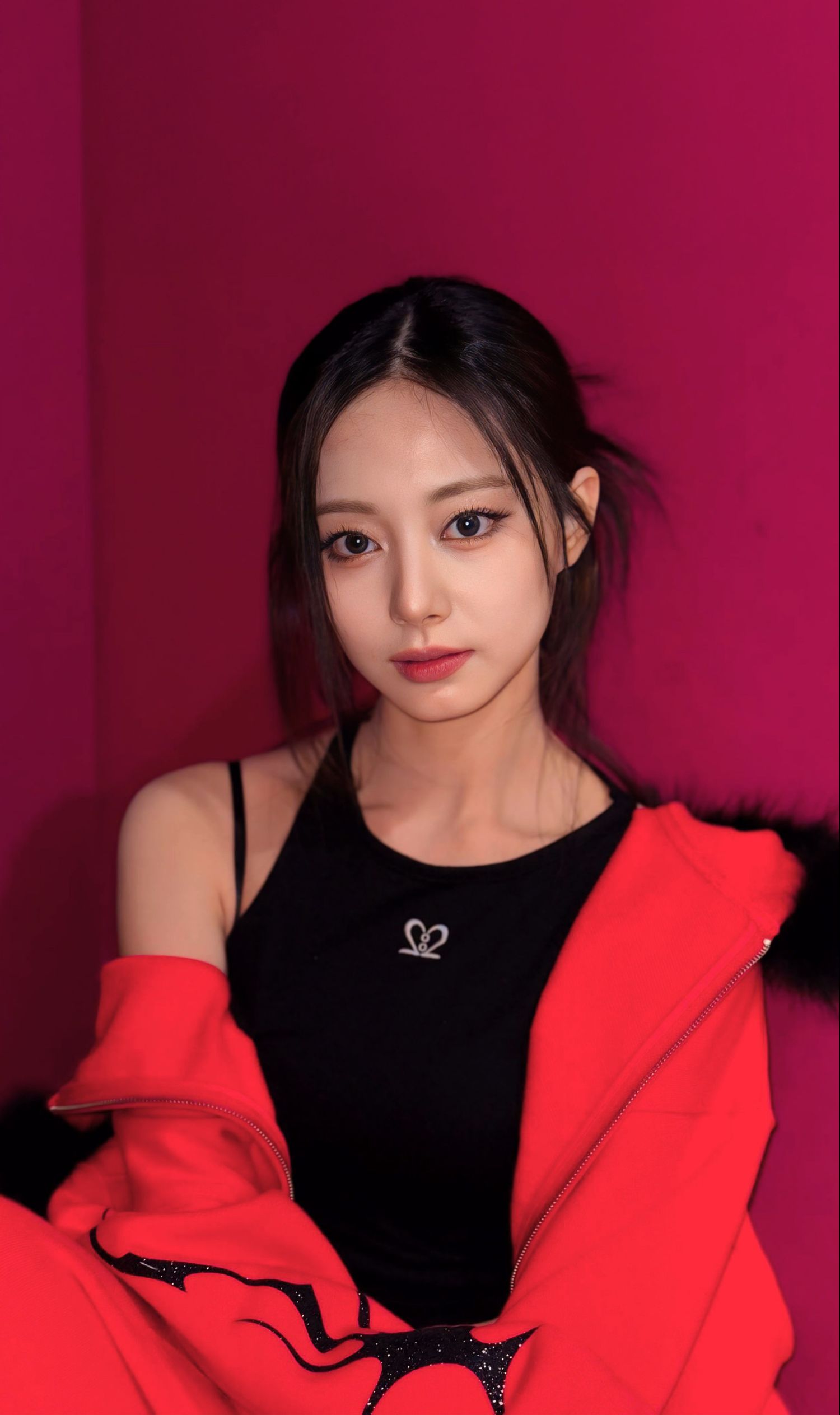 Fandom-recommended wallpaper image of Tzuyu (TWICE)