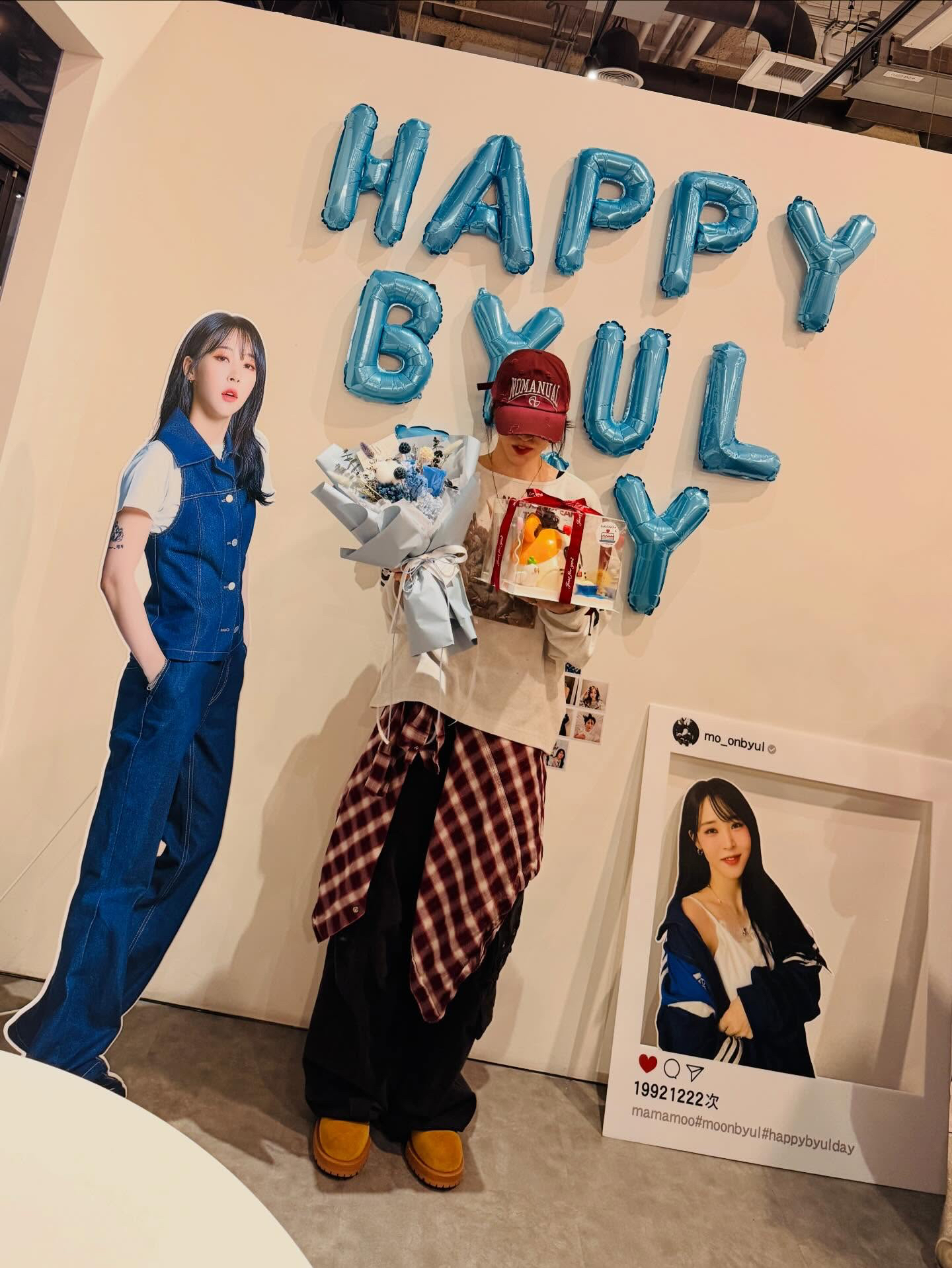 Trending idol content in the community