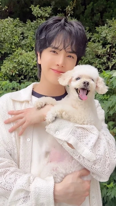 Behind-the-scenes cut of Younghoon (THE BOYZ)