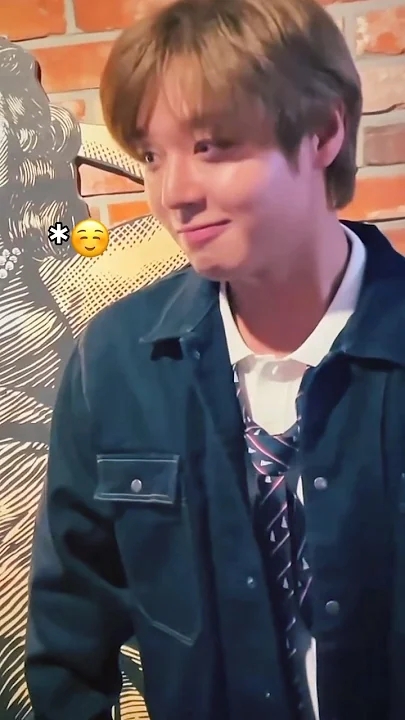 Today's most popular wallpaper in the Park Jihoon community