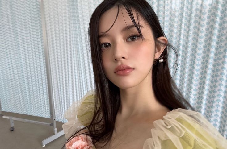 Latest photo of Minju (ILLIT)