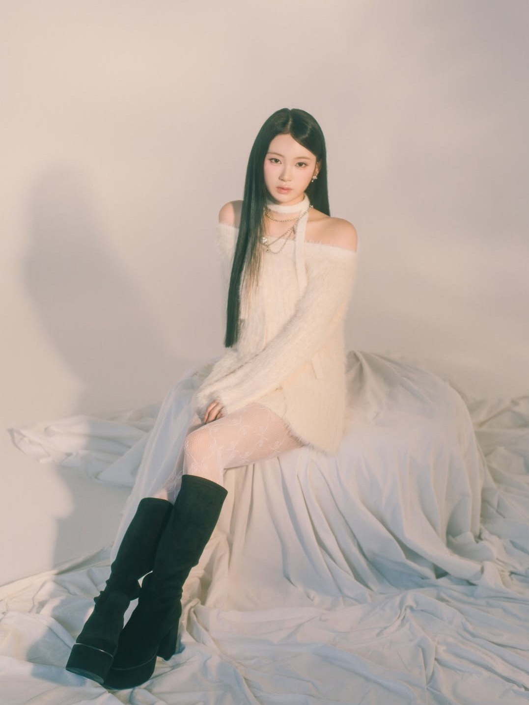 Recent activity shot of Sakurai Miu (ME:I)