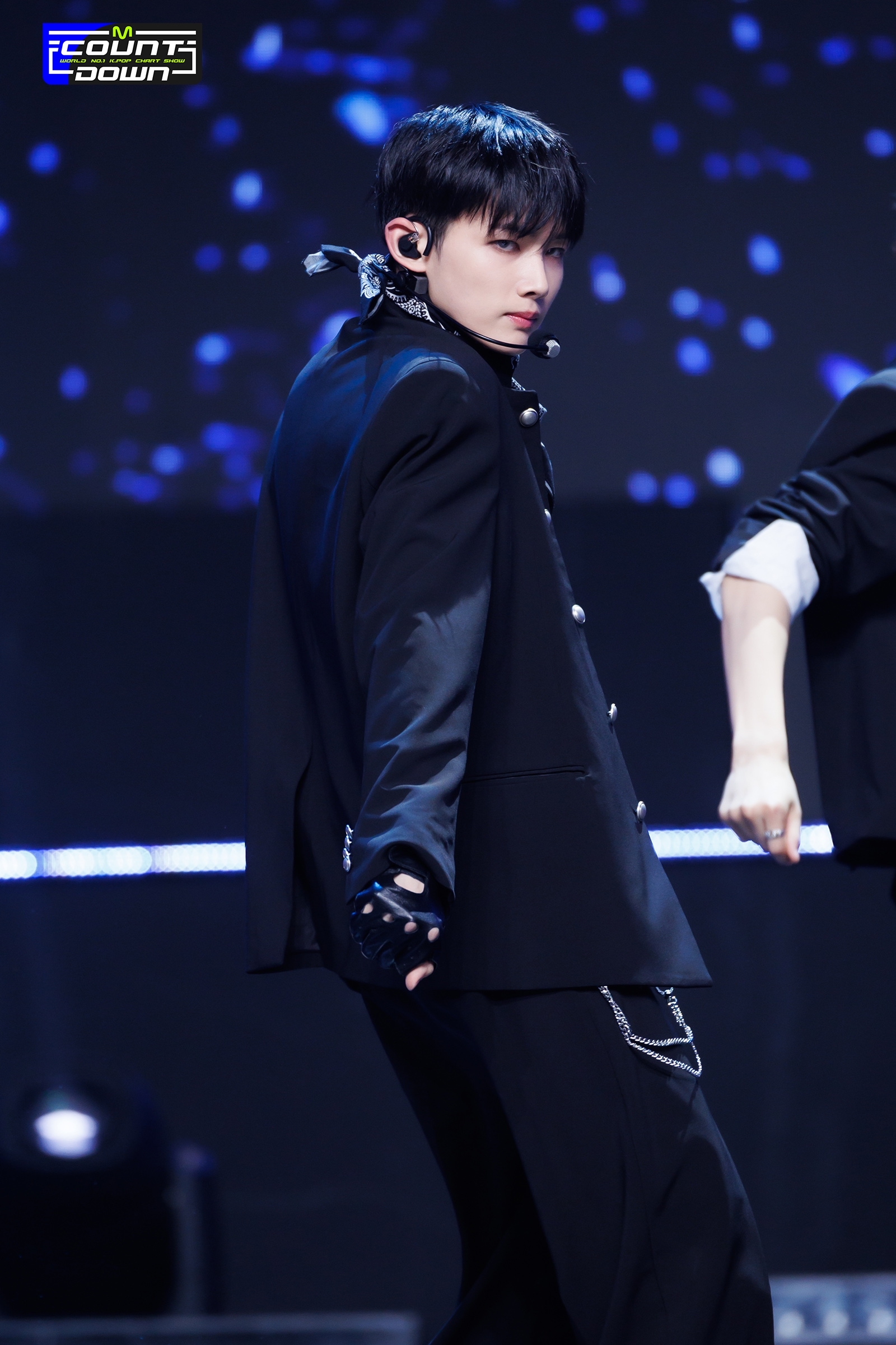 A moment captured by Jo (&TEAM)'s fan