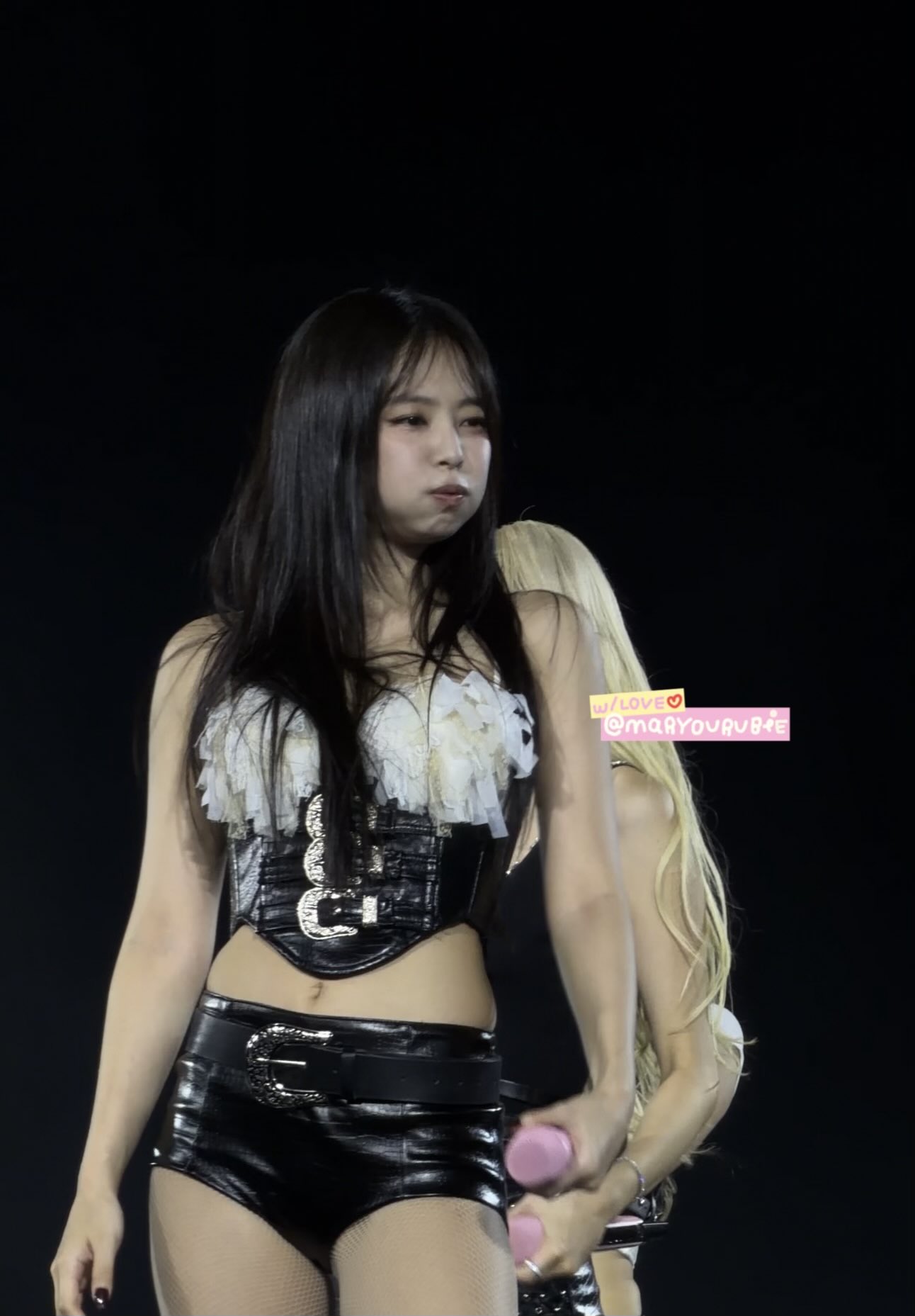 제니 (BLACKPINK)의 비하인드 컷