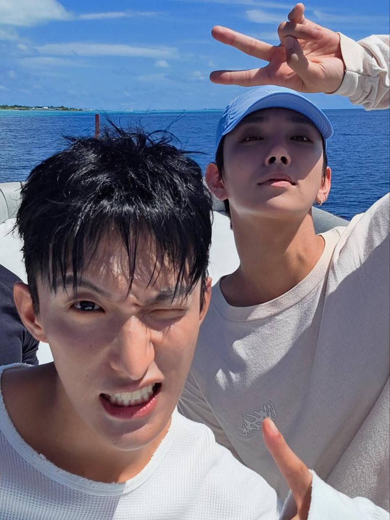 Latest photo of Joshua (SEVENTEEN)