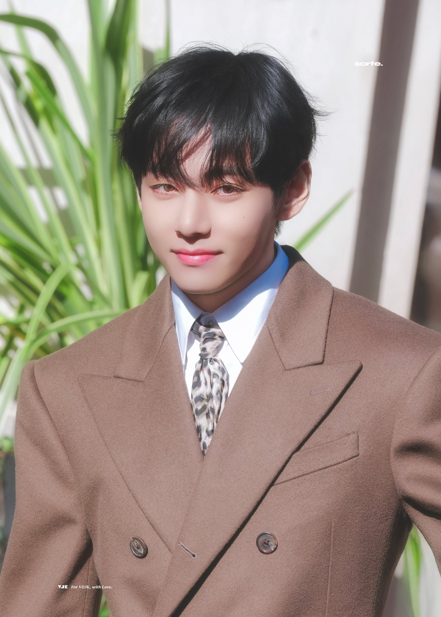 뷔 (방탄소년단)의 비하인드 컷
