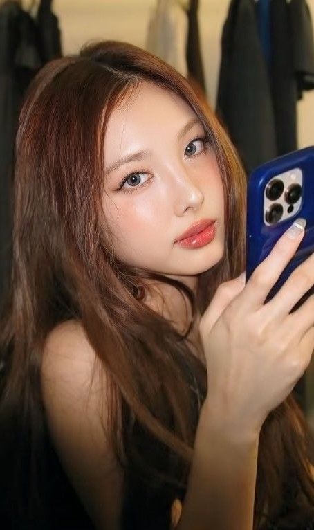 The most beloved wallpaper among Nayeon (TWICE)'s fans