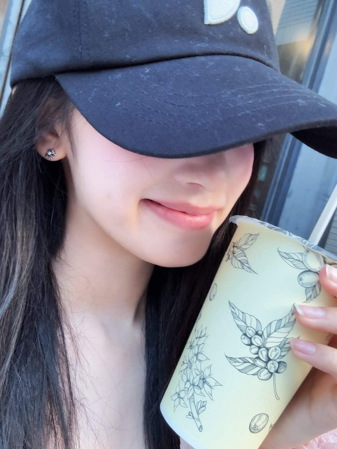 Foto aktivitas terbaru Leeseo (IVE)