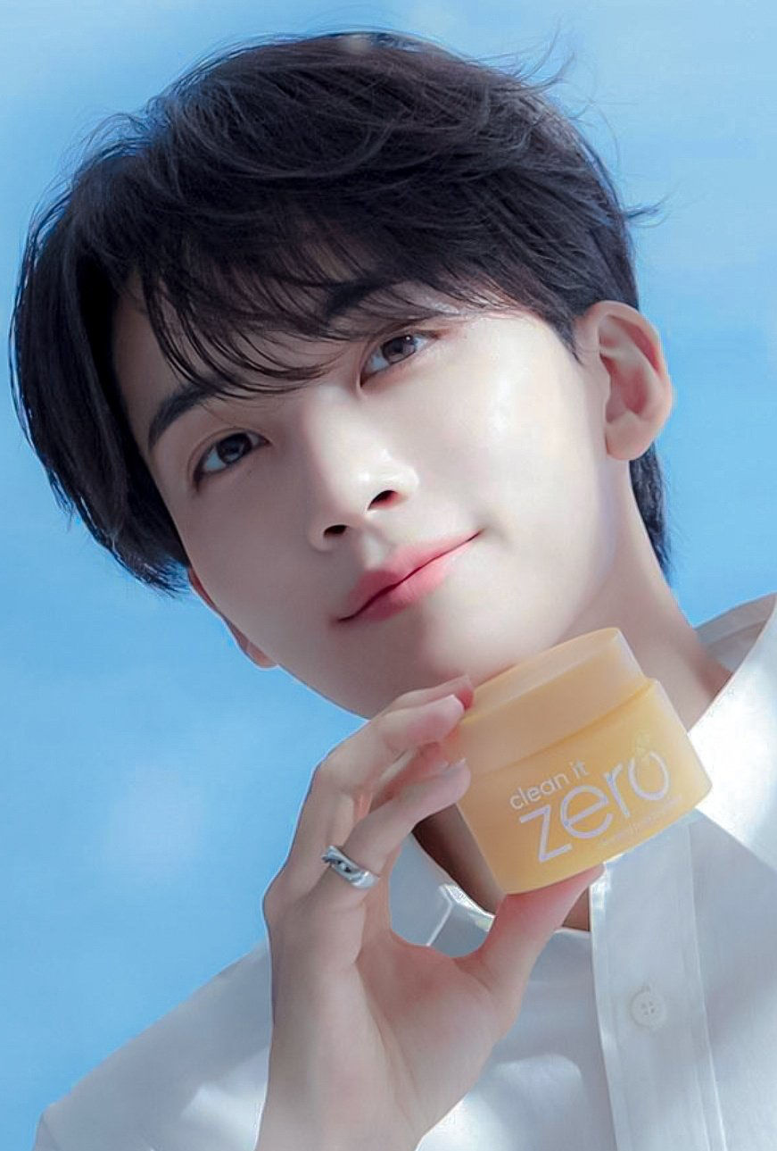 Behind-the-scenes cut of Jeonghan (SEVENTEEN)