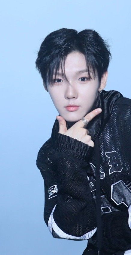 Fandom-recommended wallpaper image of Xue Suren