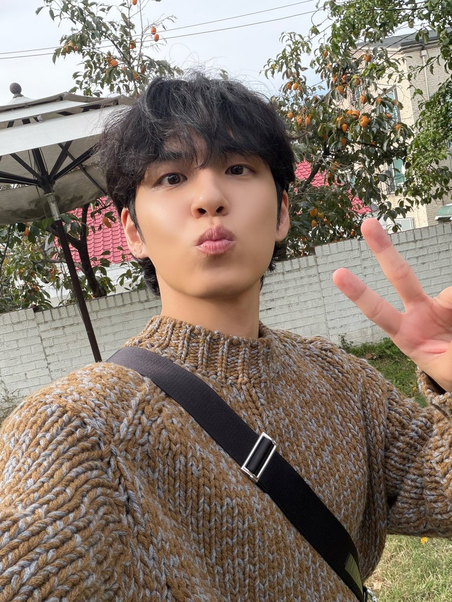 A moment captured by DAY6's fan