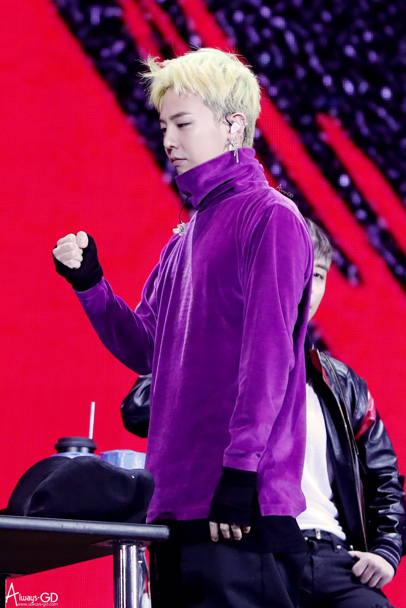 Recent activity shot of G-DRAGON (BIGBANG)