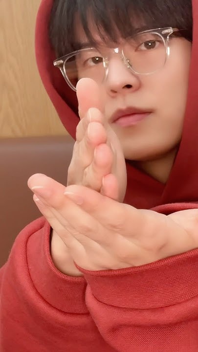 A heartfelt wallpaper shared by Stray Kids's fans