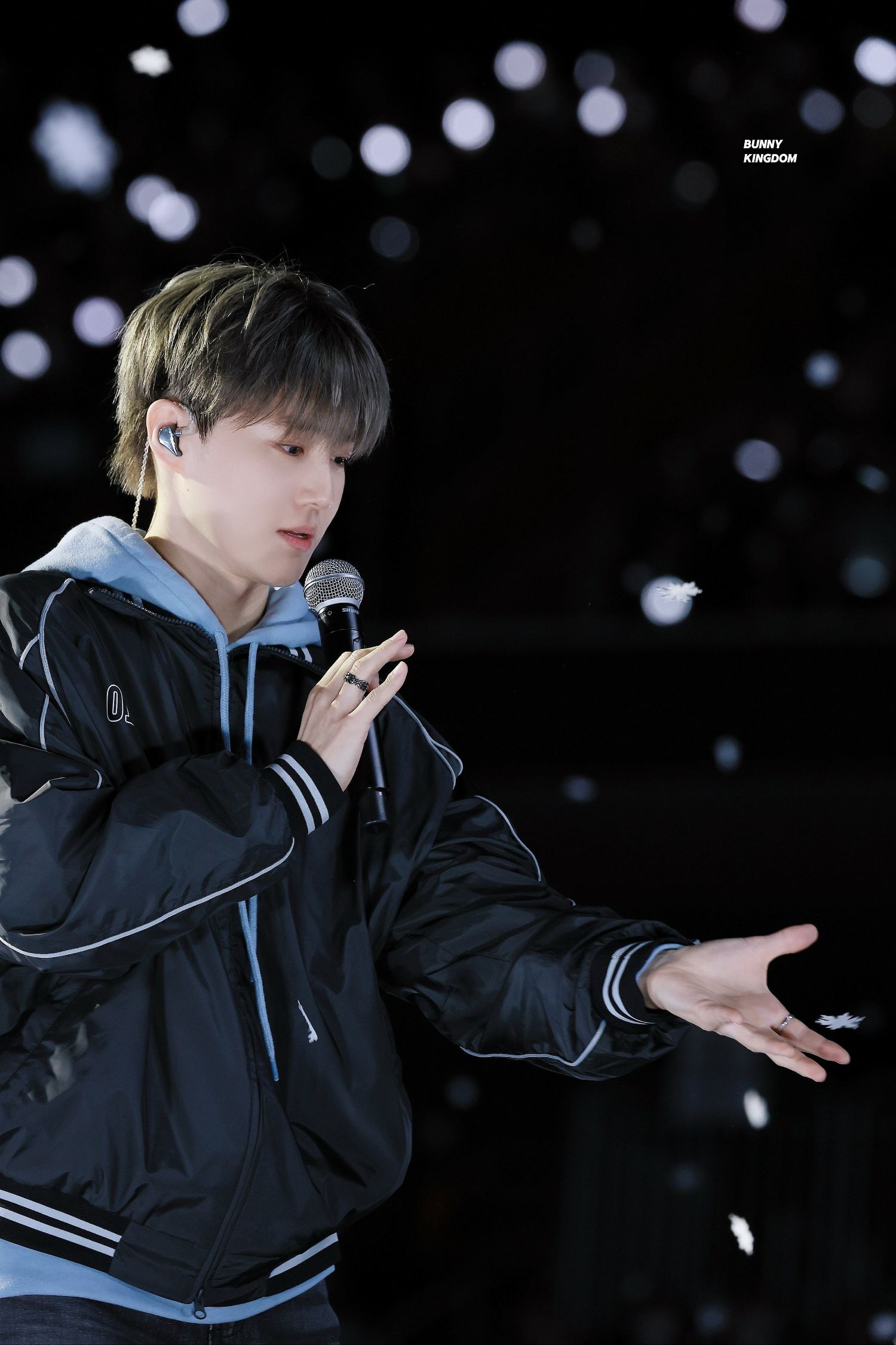 Suho (EXO)的最新活动照片