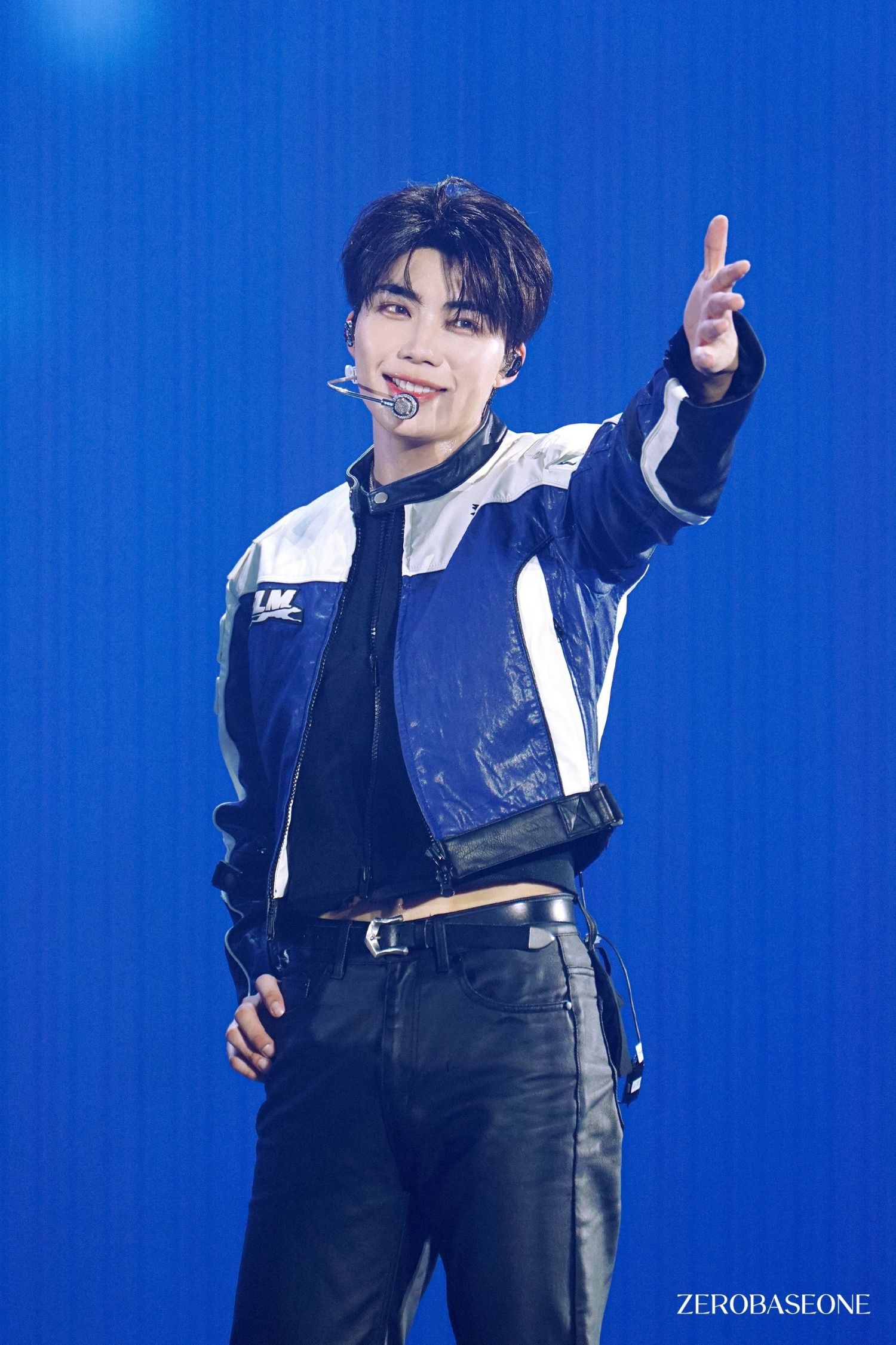 朴干旭 (ZEROBASEONE)的最新活动照片