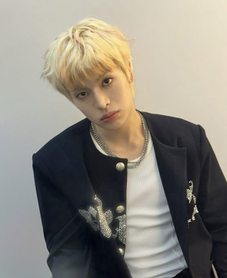 Behind-the-scenes cut of Yechan (Xikers)