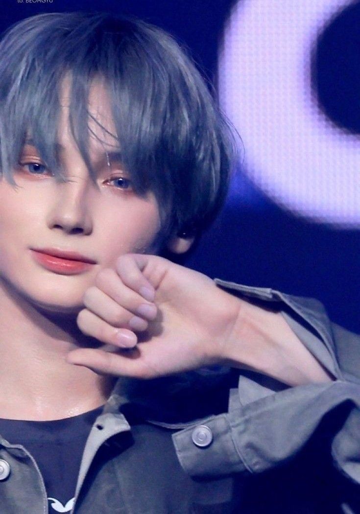 Latest photo of HueningKai (TOMORROW X TOGETHER)