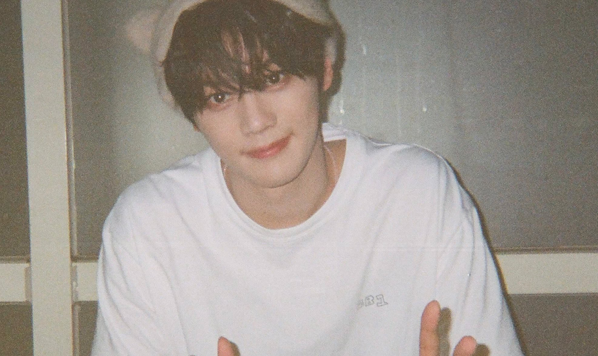 A moment captured by Kim Gyuvin (ZEROBASEONE)'s fan