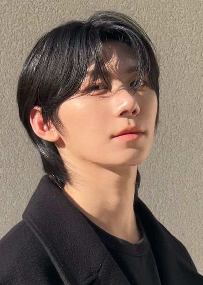 Behind-the-scenes cut of Park Han (AHOF)