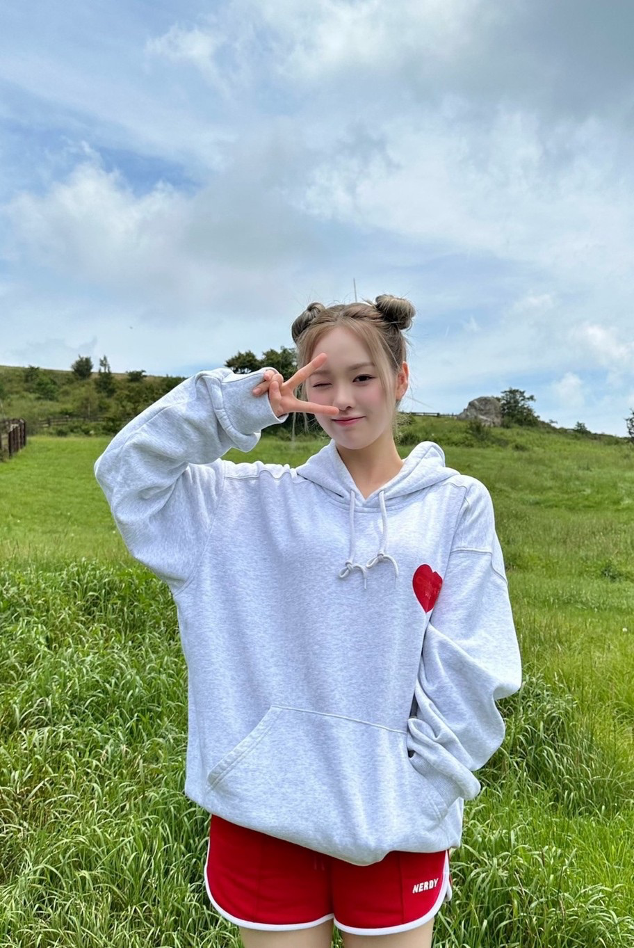 A moment captured by Rio (NiziU)'s fan