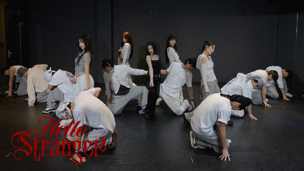 Behind-the-scenes cut of Kwon Eunbi