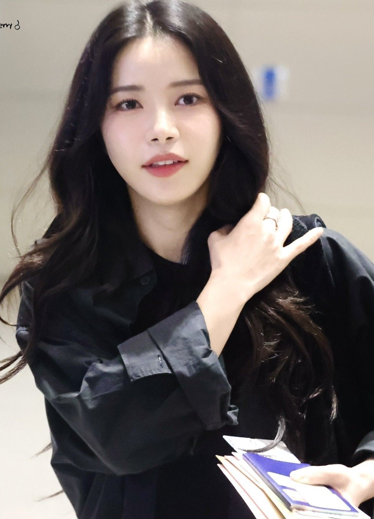 A moment captured by Solar (MAMAMOO)'s fan