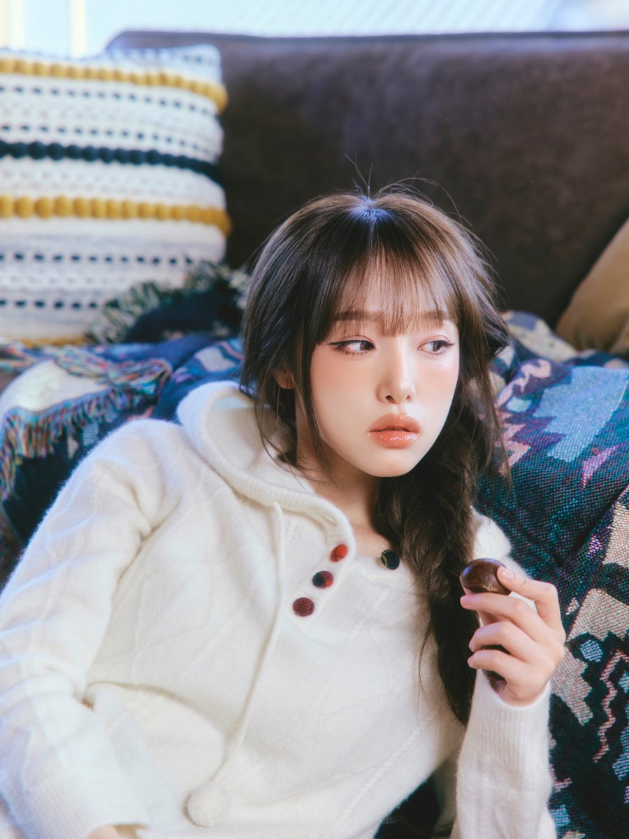 Latest photo of Choi Yena