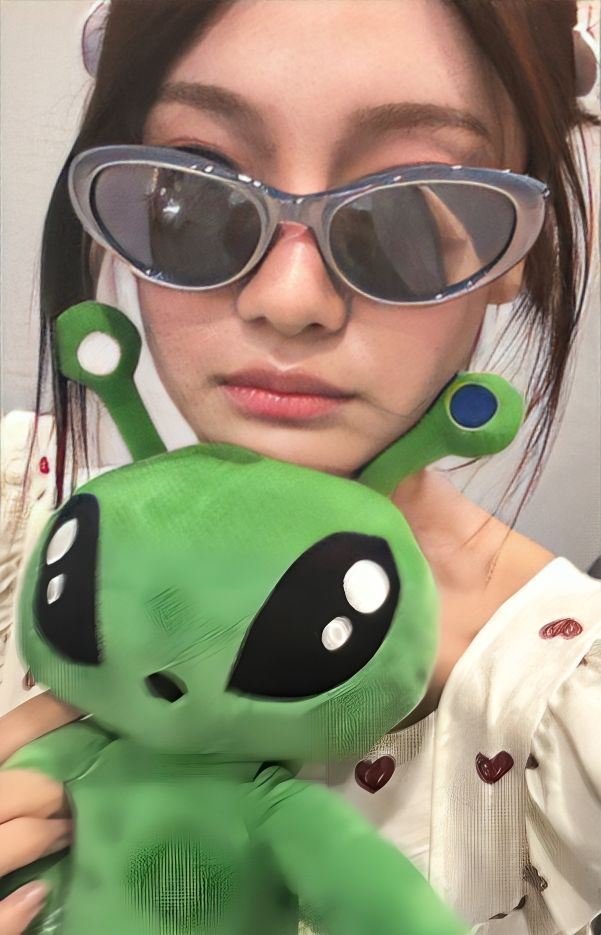 Latest photo of Ningning (aespa)