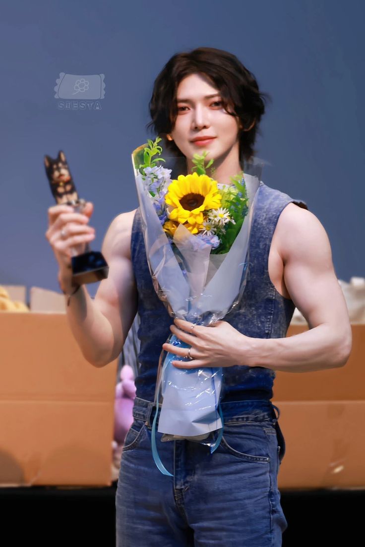Recent activity shot of Yeosang (ATEEZ)